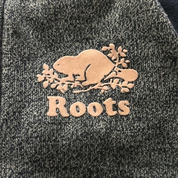 Roots Kids zip up navy blue sweatshirt jd - Picture 5 of 7